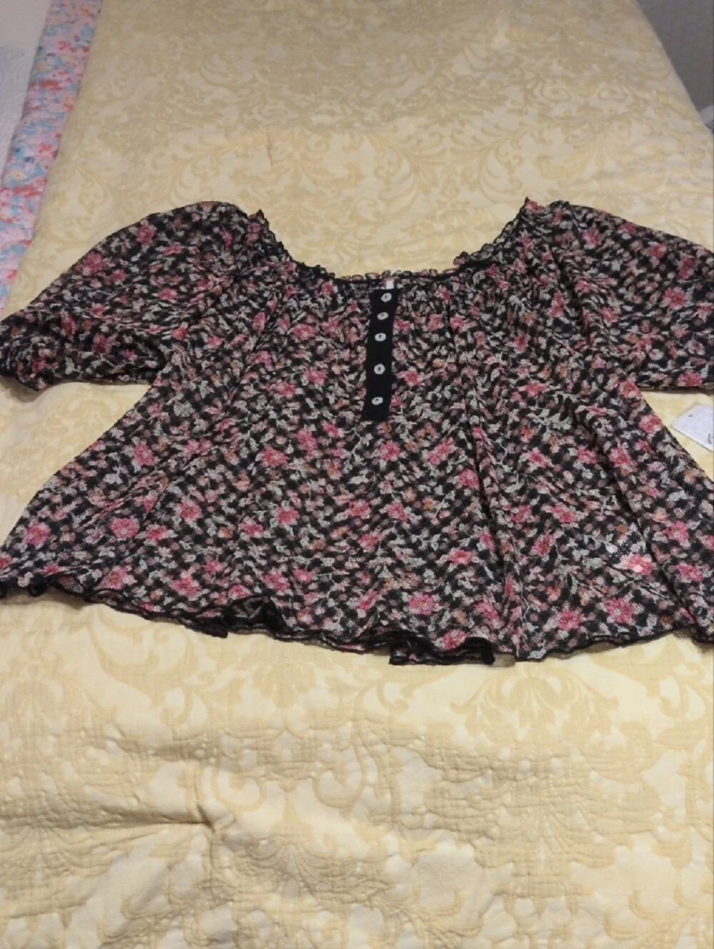 Free People Floral Puff-Sleeve Peasant Top in Black and Pink, SZ L, NWT